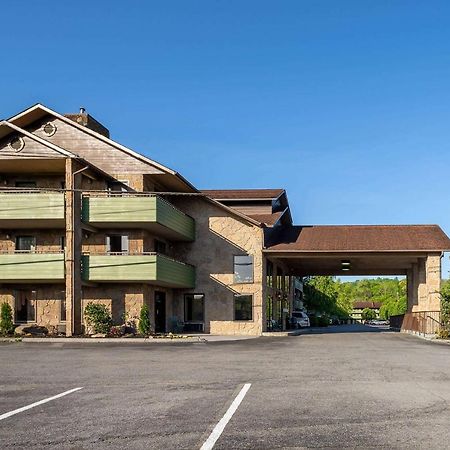 Days Inn By Wyndham Pigeon Forge South Exterior photo